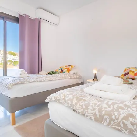 Sea View Duplex In Calahonda * Sitio de Calahonda