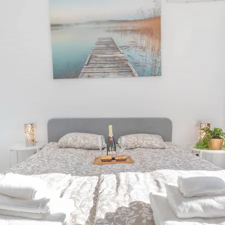 Sea View Duplex In Calahonda Διαμέρισμα *